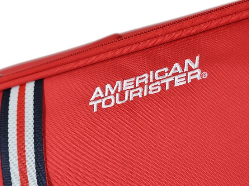 Średnia walizka AMERICAN TOURISTER 75A*003 czerwona